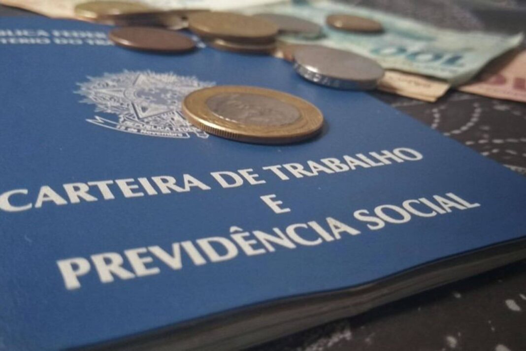 O Funcionamento das Contribuições Previdenciárias no Brasil capa guilherme fagundes O Funcionamento das Contribuições Previdenciárias no Brasil capa guilherme fagundes