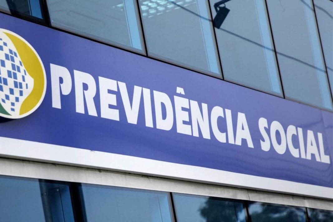 Revisão de Benefícios Previdenciários após Reforma capa guilherme fagundes Revisão de Benefícios Previdenciários após Reforma capa guilherme fagundes